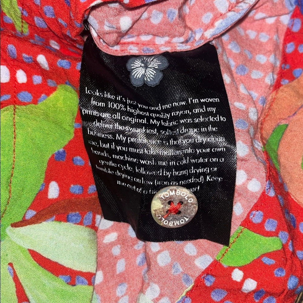 Tombolo Ana Leovy x Tombolo red size large SOLD OUT cabana Hawaiian shirt - Picture 5 of 5